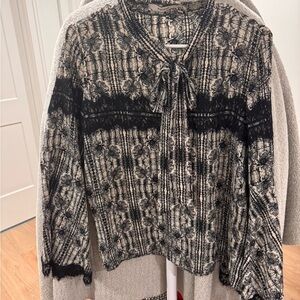 Black & Cream Sheer Tie-Neck Blouse with Lace Detail – Size M